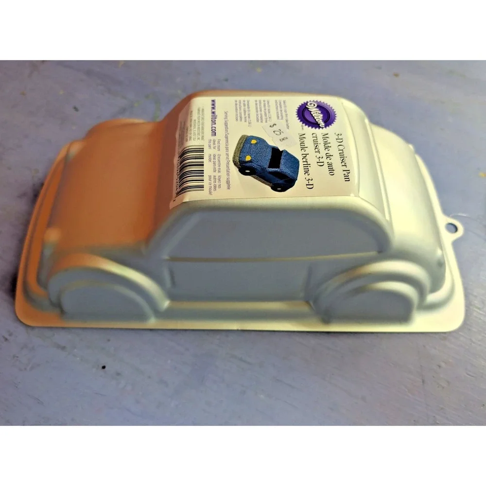 New Vintage Wilton 3-D Cruiser  Cake Pan  2105-2043